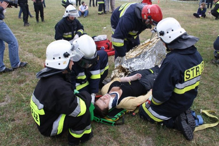 Wypadek i terroryści na lotnisku (FOTO)