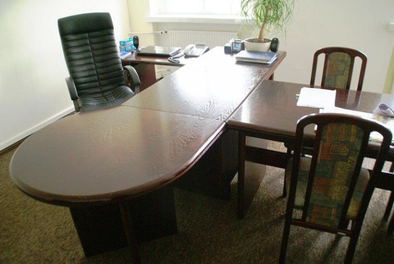 Pięciu chętnych na sekretarza