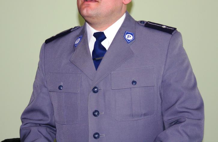 Zadzwoń do dzielnicowego na komórkę