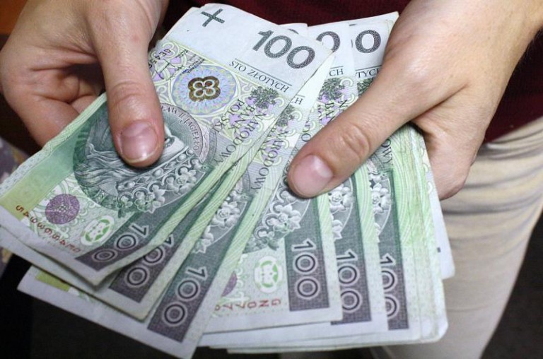 Wyłudził ponad 250 tysięcy