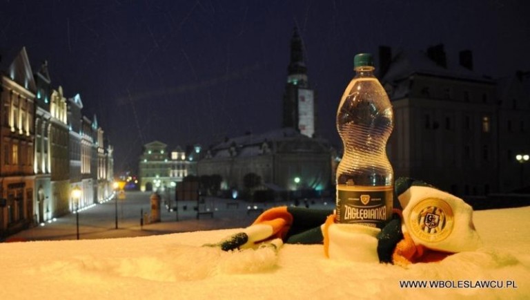 Zima u kibiców wygrywa