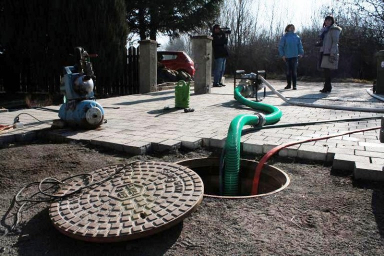 Szambo w gminie wiejskiej