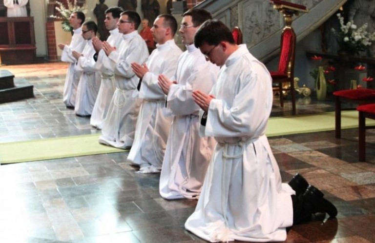 Kościół czeka na młodych mężczyzn