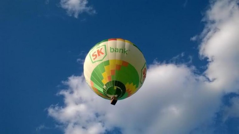 Skoki spadochronowe z balonów