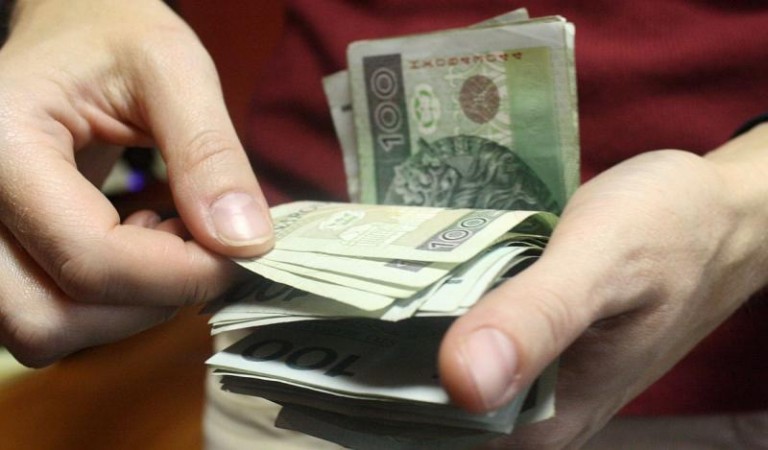 Sama udzielała sobie kredytów