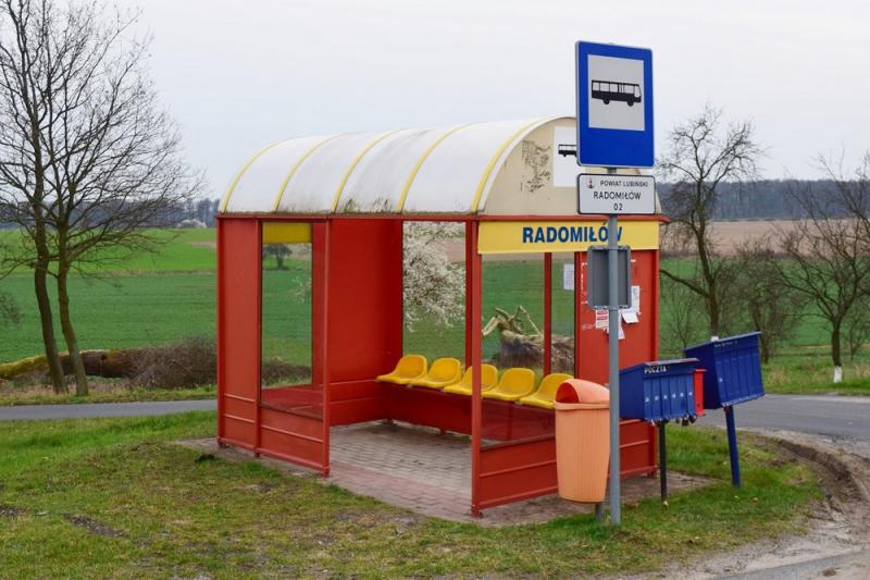 Autobusy bez pasażerów