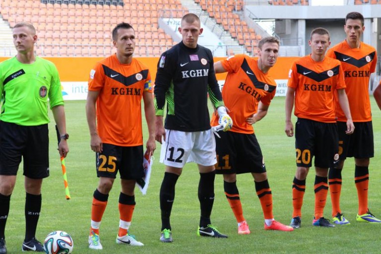 Młodzież wysoko zawiesza poprzeczkę