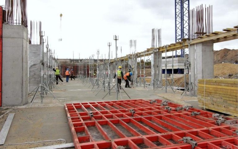 Hala po pięciu miesiącach