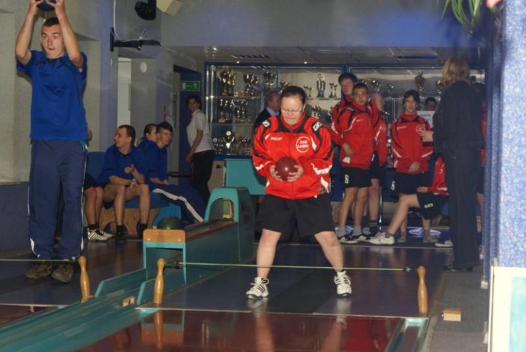 Olimpiady specjalne: zagrali w kręgle