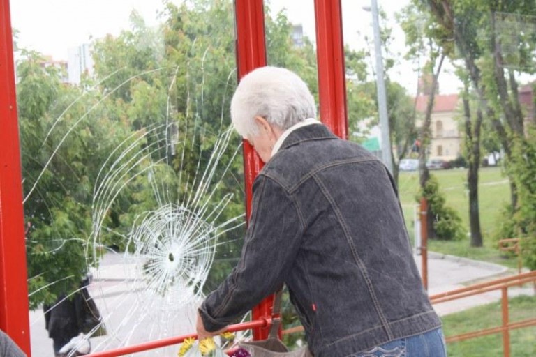 Bezczelni wandale!