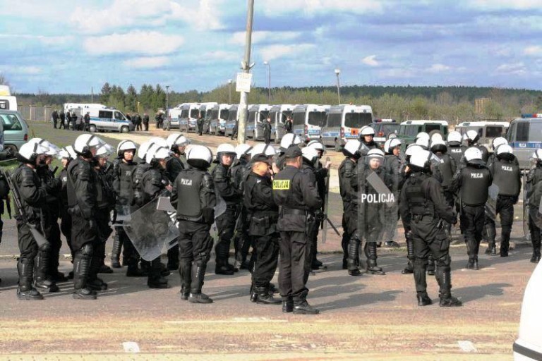 Najazd kibiców Śląska na Lubin