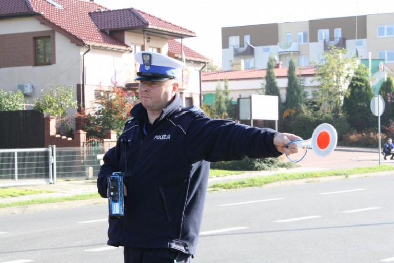 Dmuchali w trzeźwy poranek. Byli pijani