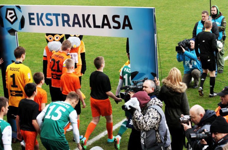 Pieniądze z KGHM dla Miedzi i Chrobrego