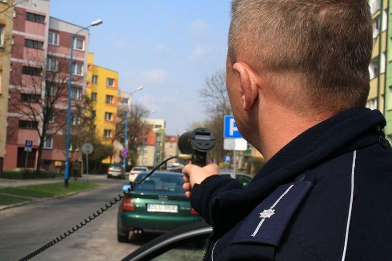 Więcej patroli na drogach