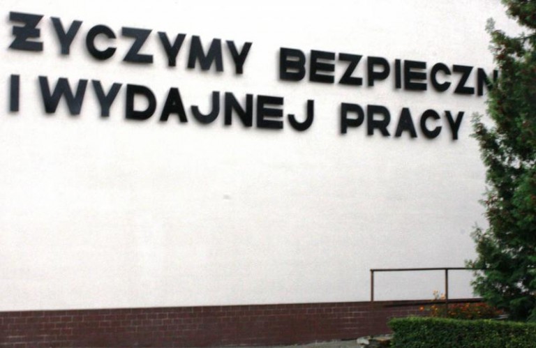 Praca czeka na człowieka