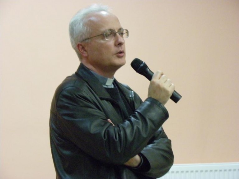 Księża zamienili się rolami