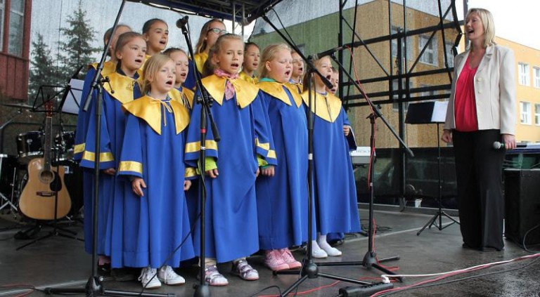 Pomuzykują i wypromują