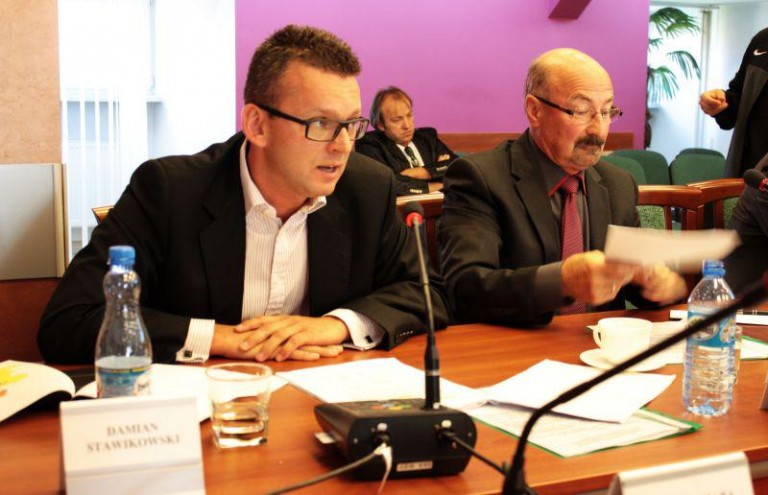 Więcej okręgów, tyle samo radnych