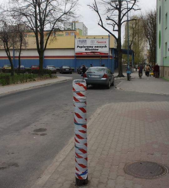Obcinają lampy. Postawią nowe