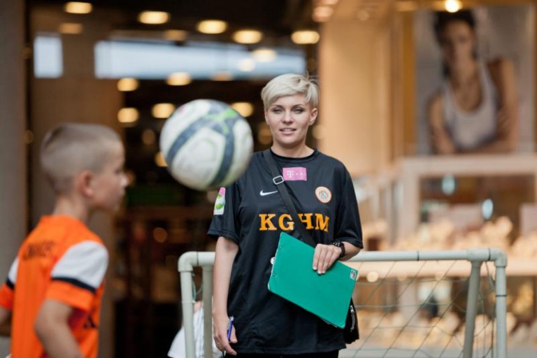 Uczniowie na mecze, a piłkarze do szkół