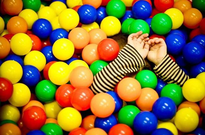 Ich wrogiem są uprzedzenia