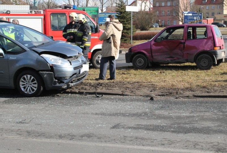Fiat przewrócił się na dach
