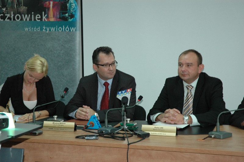 konferencja.JPG