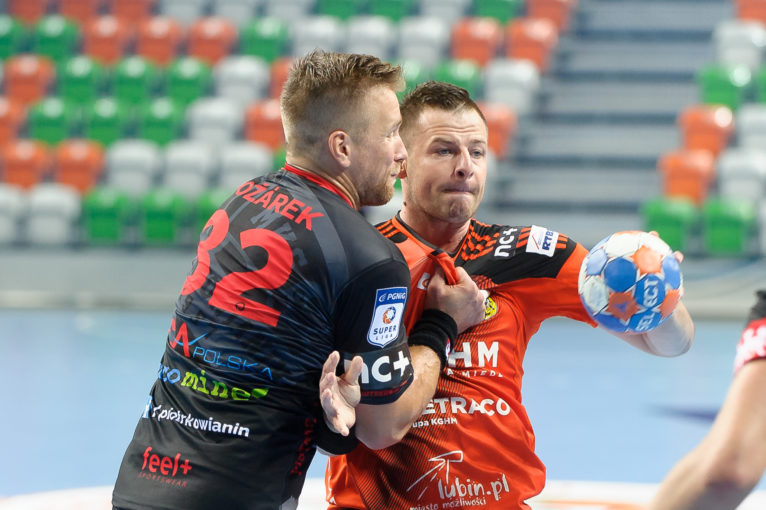 2016.10.01 Lubin Pilka reczna PGNiG Superliga Mezczyzn sezon 2016/2017 MKS Zaglebie Lubin - Piotrkowianin Piotrkow Trybunalski N/Z Dawid Przysiek Foto Pawel Andrachiewicz / Foto Andrus