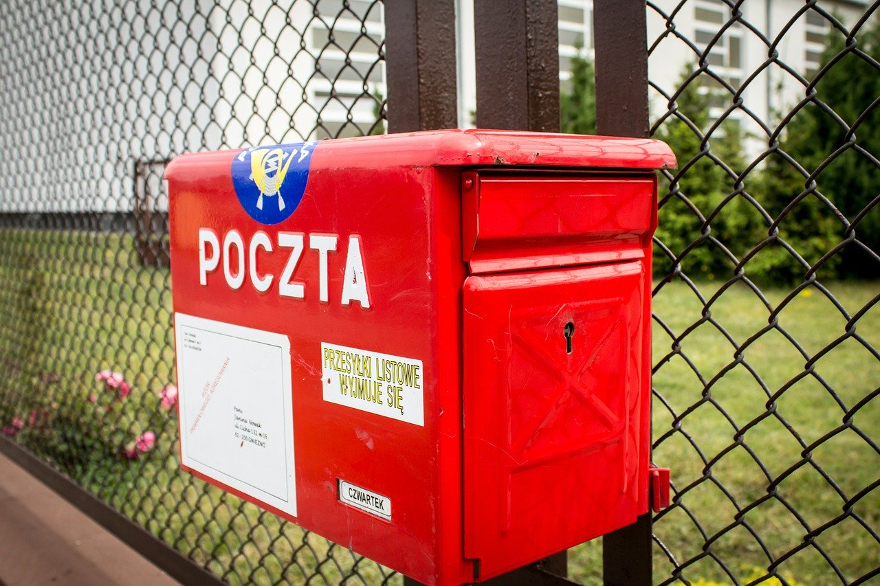 Poczta Polska ma już dane wyborców. Samorządy wyręczył minister cyfryzacji