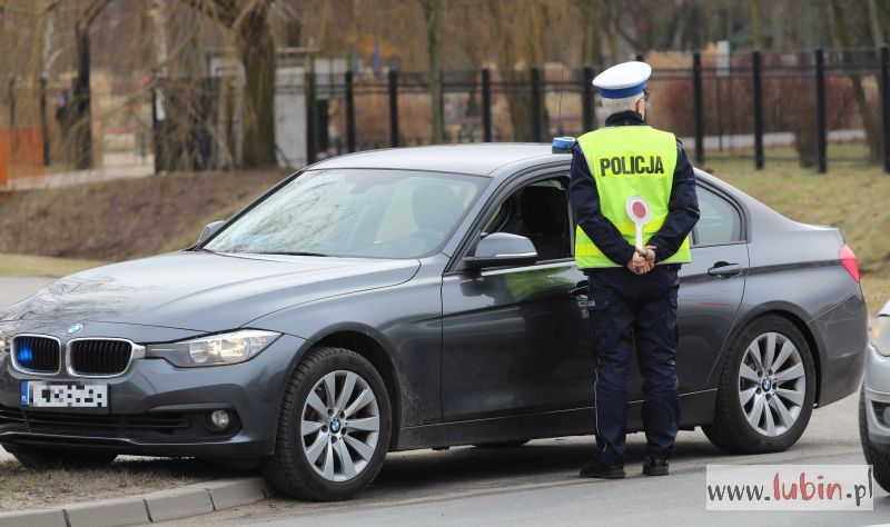 Policjant kontra pirat drogowy