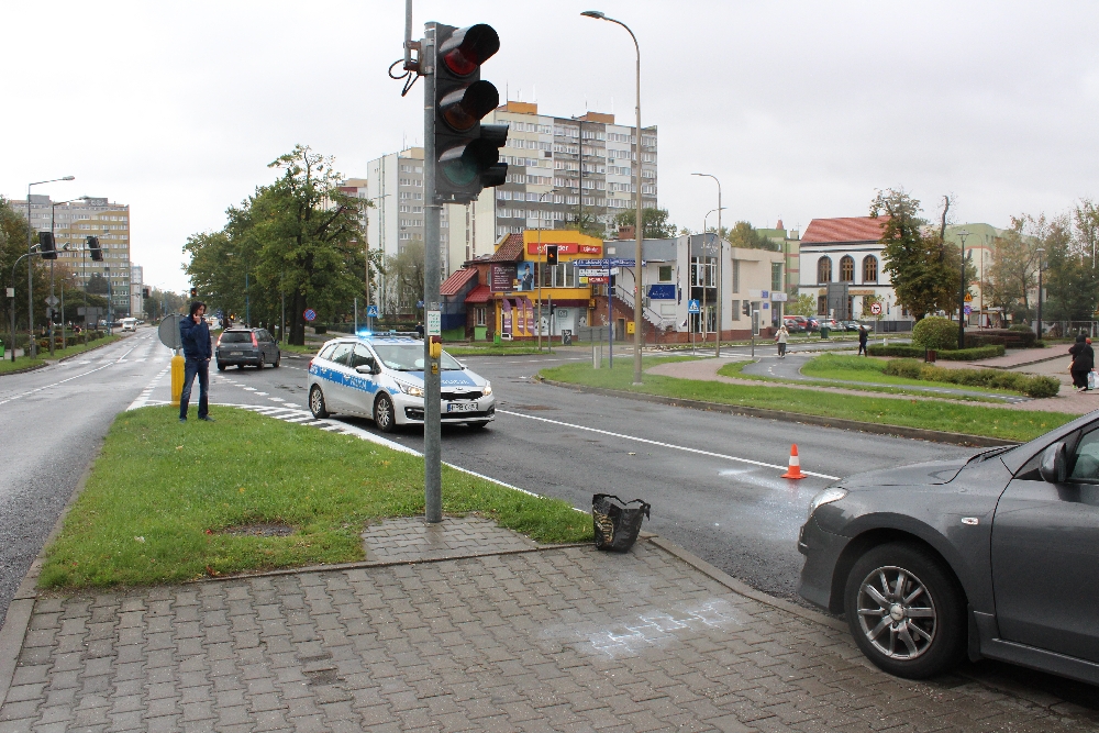 70-latka potrącona na pasach