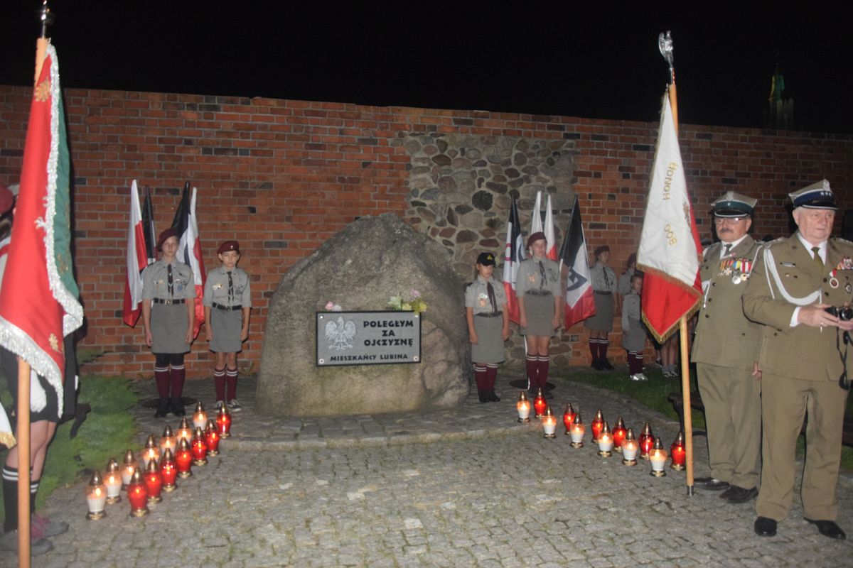 O świcie oddali hołd bohaterom II wojny światowej