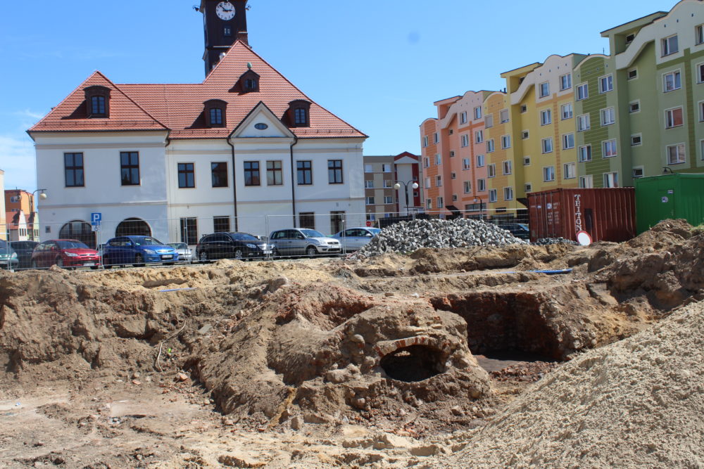 Dwie firmy chcą remontować Rynek