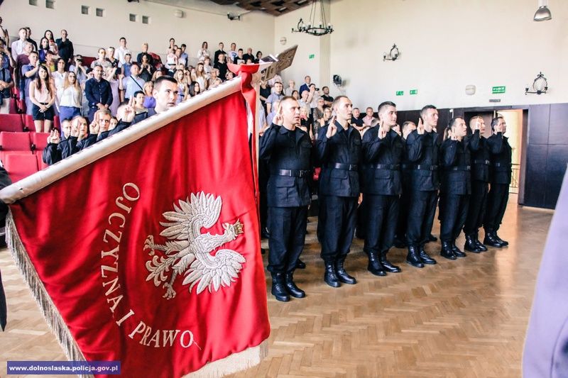 Nowi policjanci ślubowali