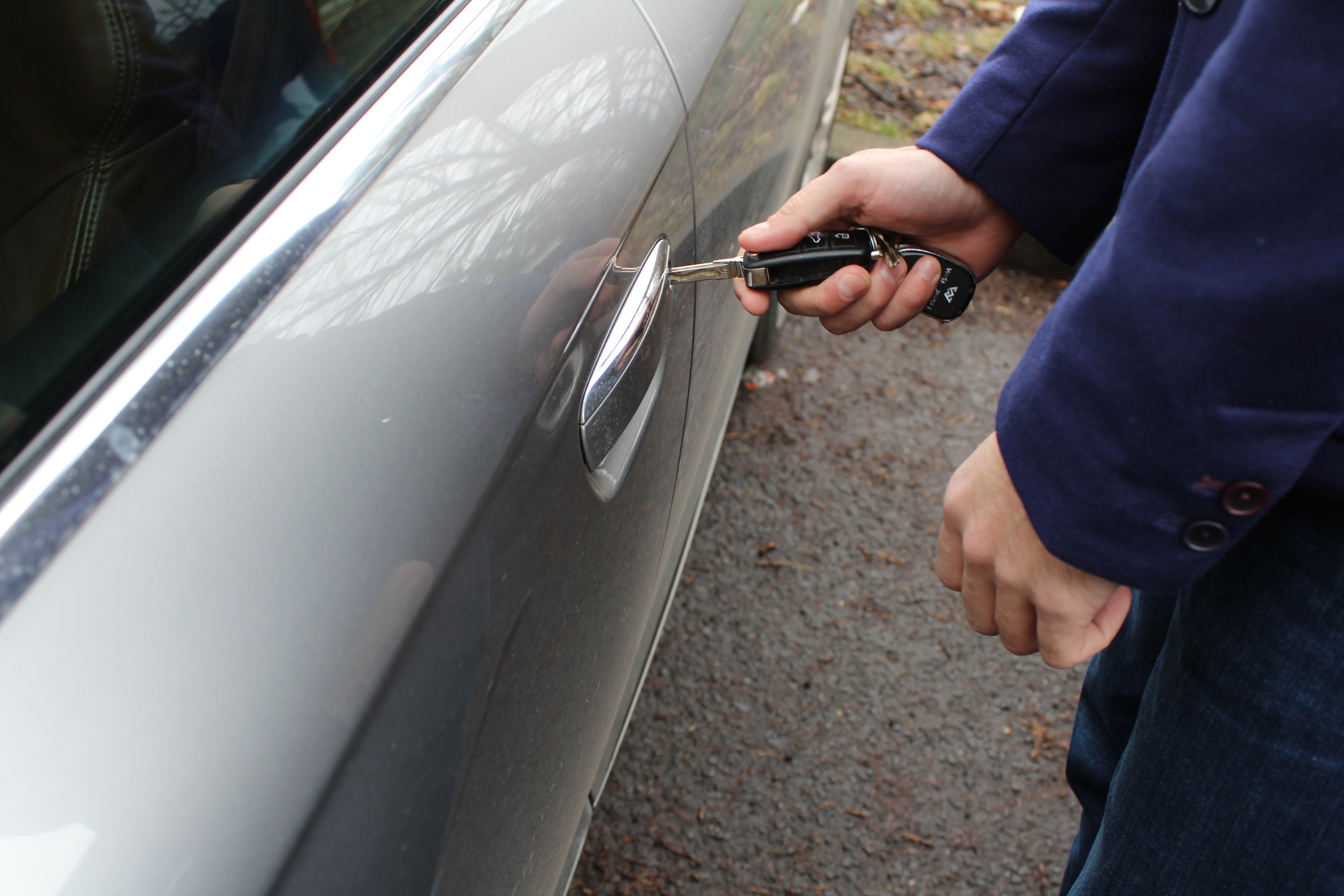 Sprzedał auto, ale nie oddał drugiego kluczyka…