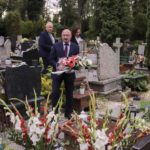 składanie kwiatów na cmentarzu, 31.08.2020 r (13)