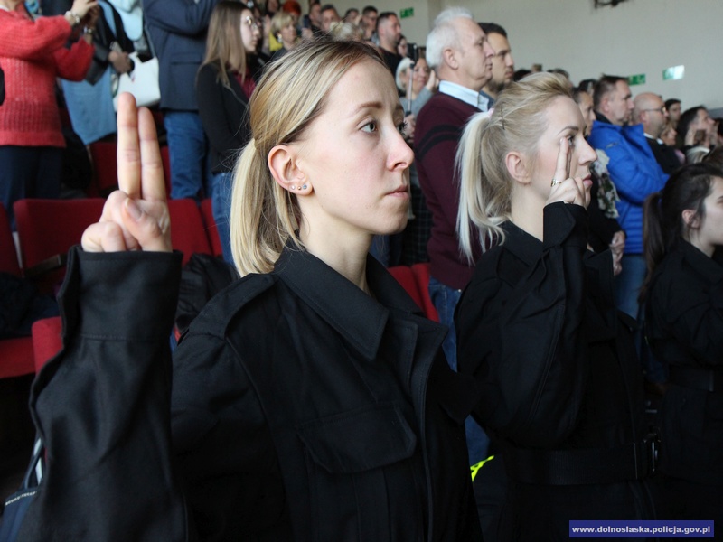 Nowi funkcjonariusze w szeregach policji