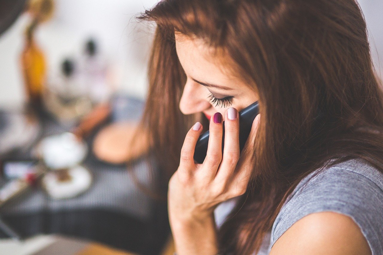 Częściej rozmawiamy przez telefon