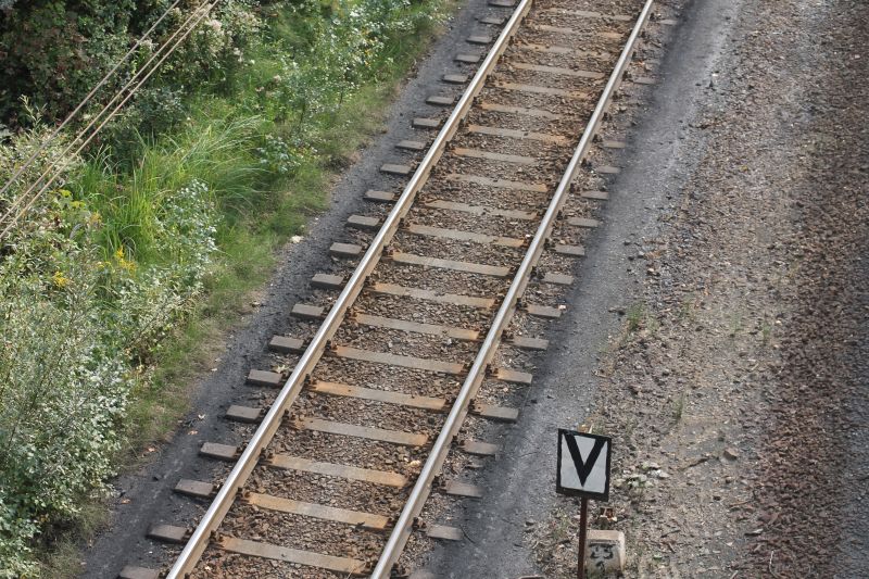 Kilka firm chce remontować linię kolejową do Lubina