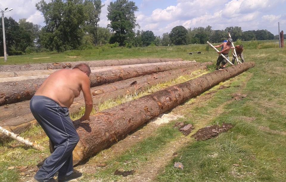 Znowu powstaje flisacka tratwa