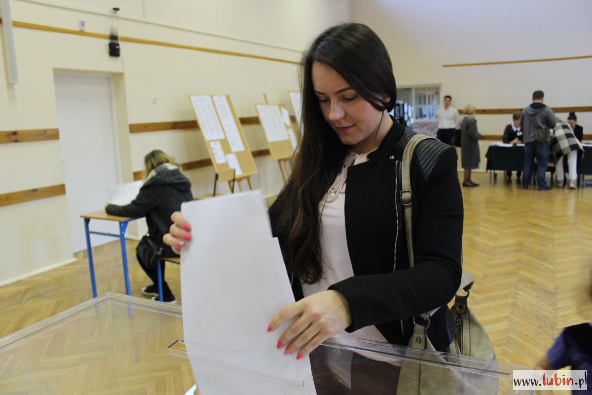 W Lubinie do godziny 17 zagłosowało niecałe 40 procent
