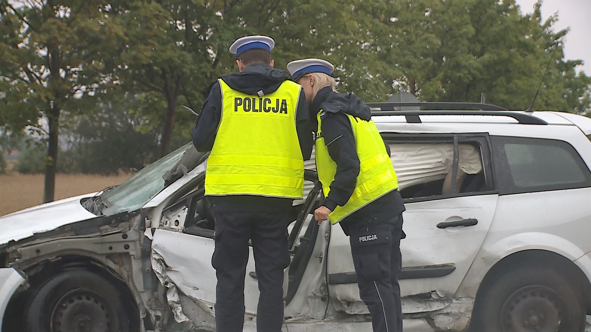 Wypadek pod Chróstnikiem. Są utrudnienia