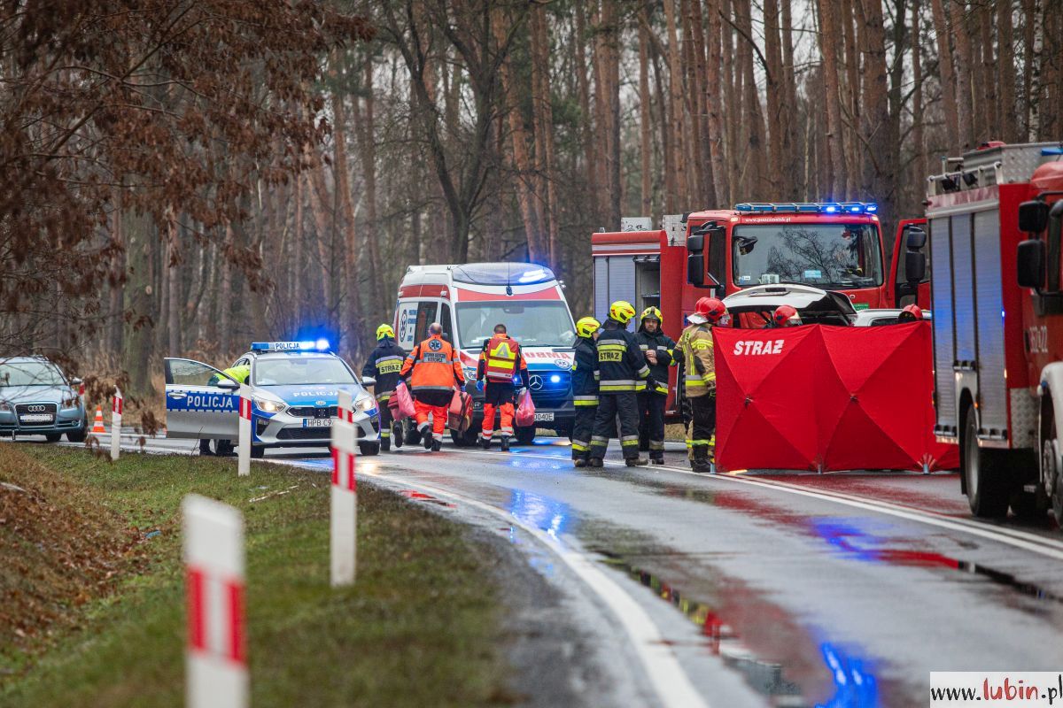 Ściął zakręt. Zginęła kobieta