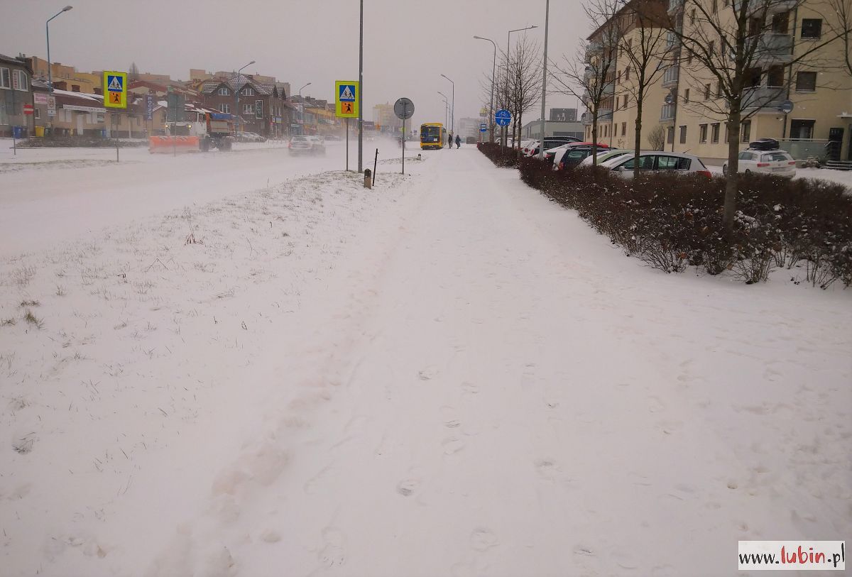 Uwaga na opady śniegu i zawieje śnieżne