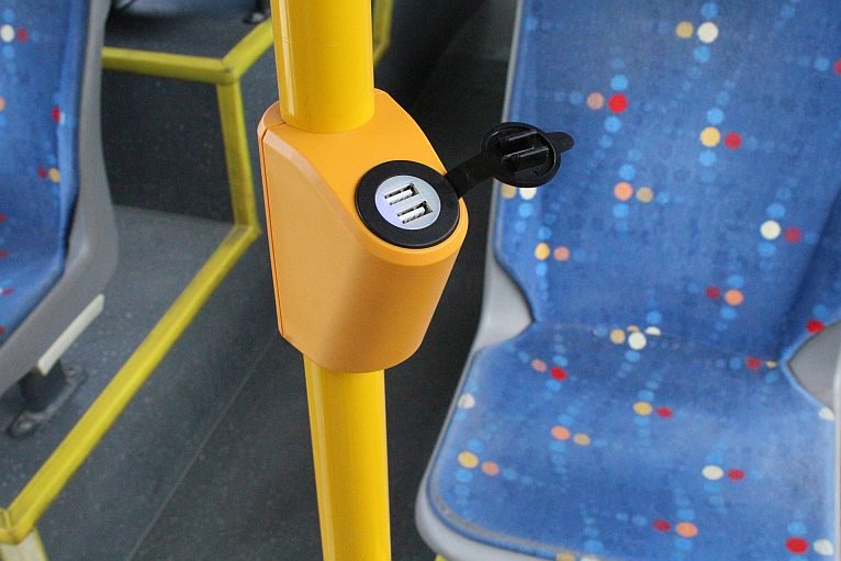 Ładowarki USB w autobusach