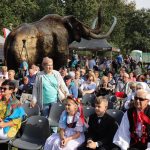 Śpiewające dinozaury w zoo, 26.09 (100)