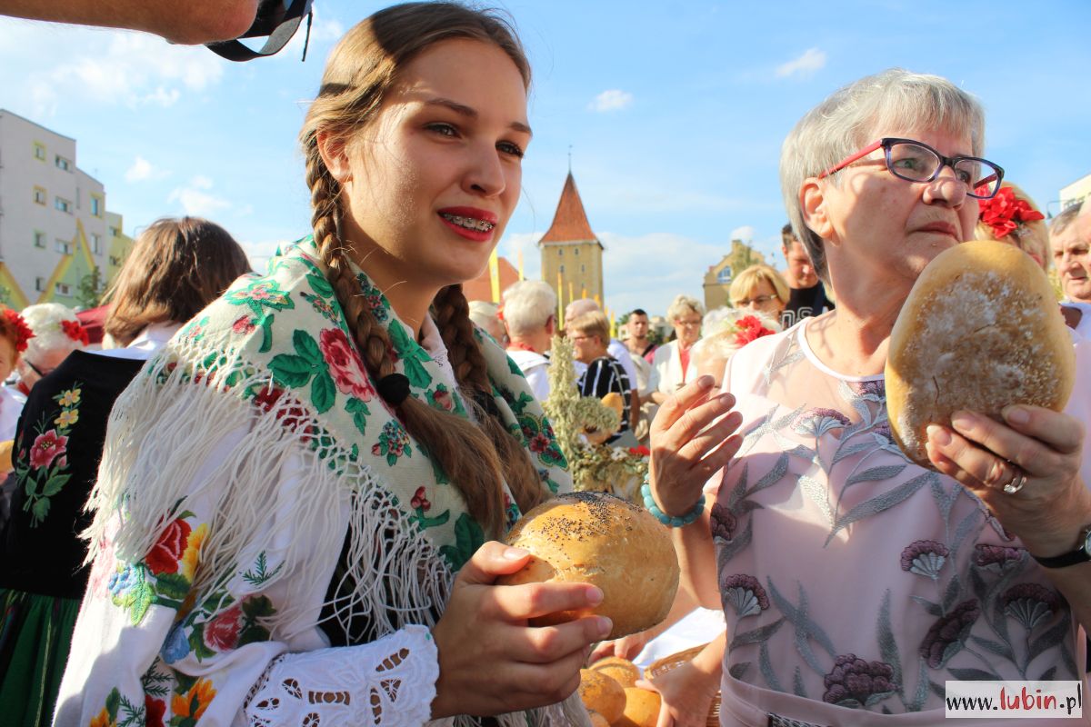 W rynku zapachniało chlebem