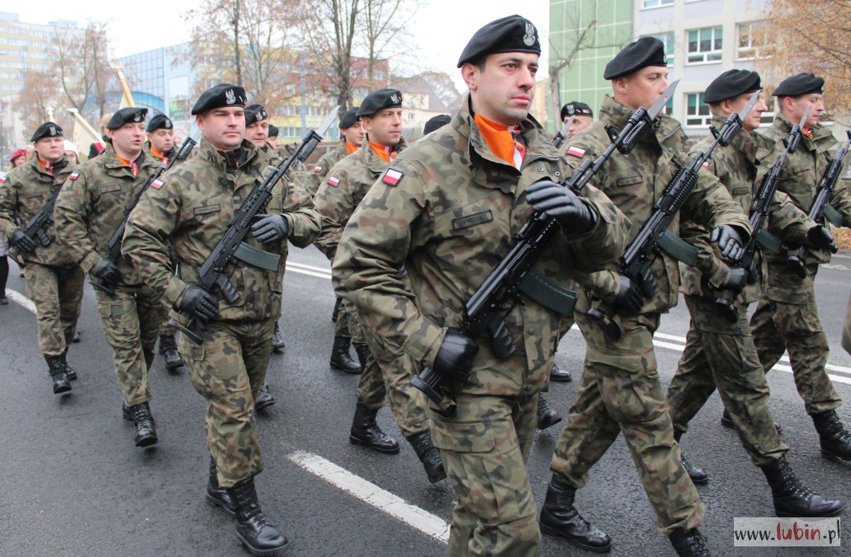 Wojsko pomoże bezrobotnym. 3,5 tys. zł za miesiąc szkolenia